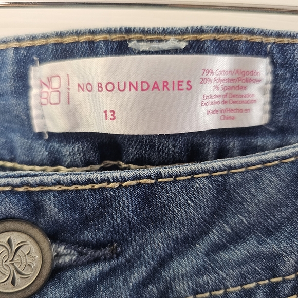 No Boundaries Stretchy Jeans Size Juniors 13 - Picture 4 of 16